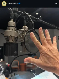 tom hanks nos bastidores de toy story 5